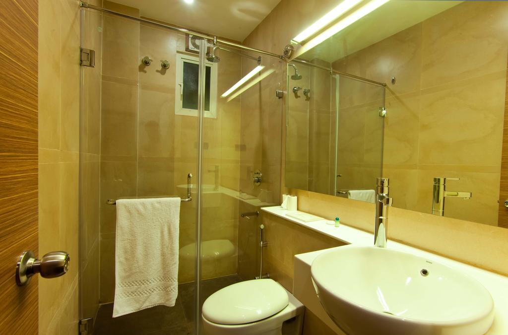 Brownstar Boutique Hotel Chennai Exterior foto